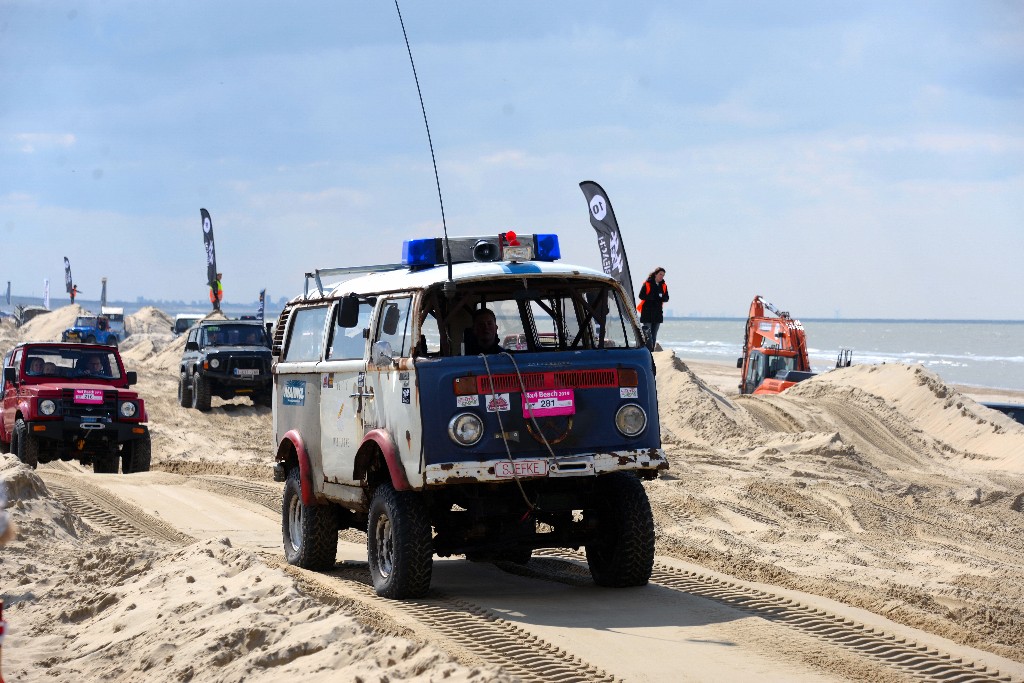 ../Images/4x4 Katwijk 2019 042.jpg